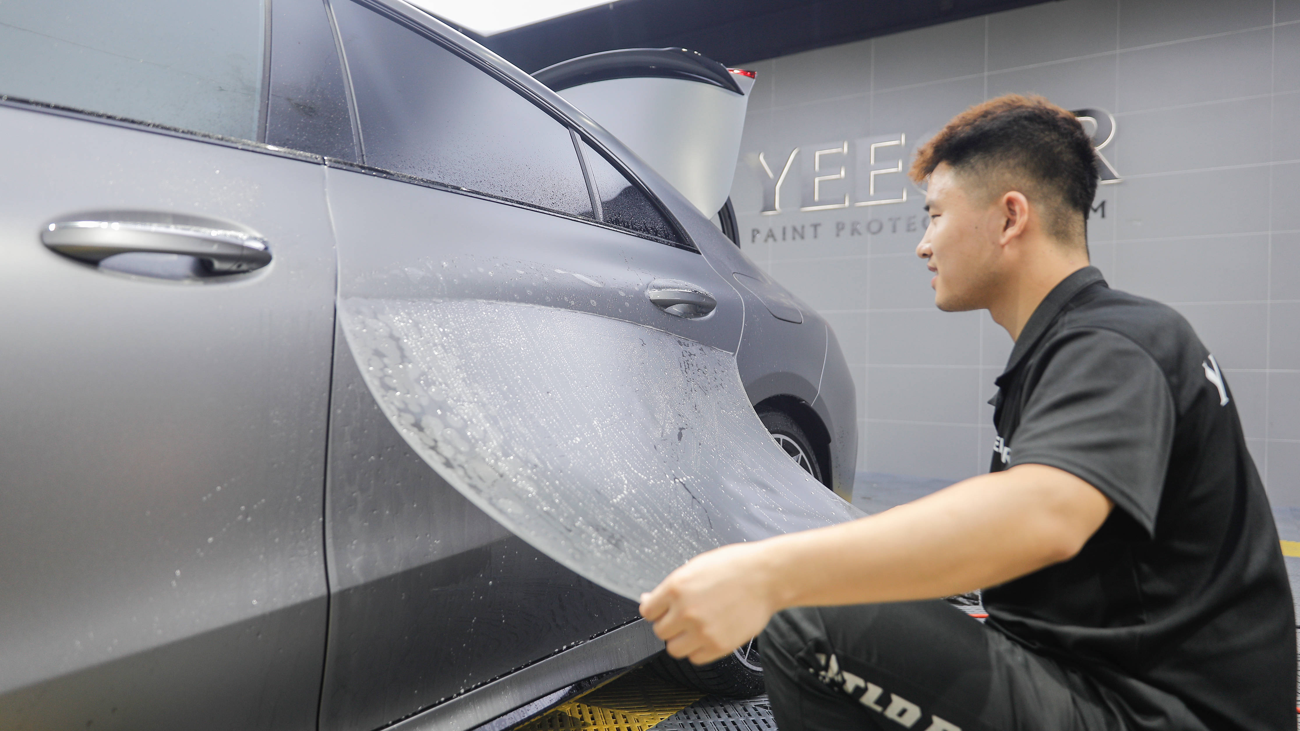 奔驰cla 35 磨砂灰贴隐形车衣yeecar_搜狐汽车_搜狐网