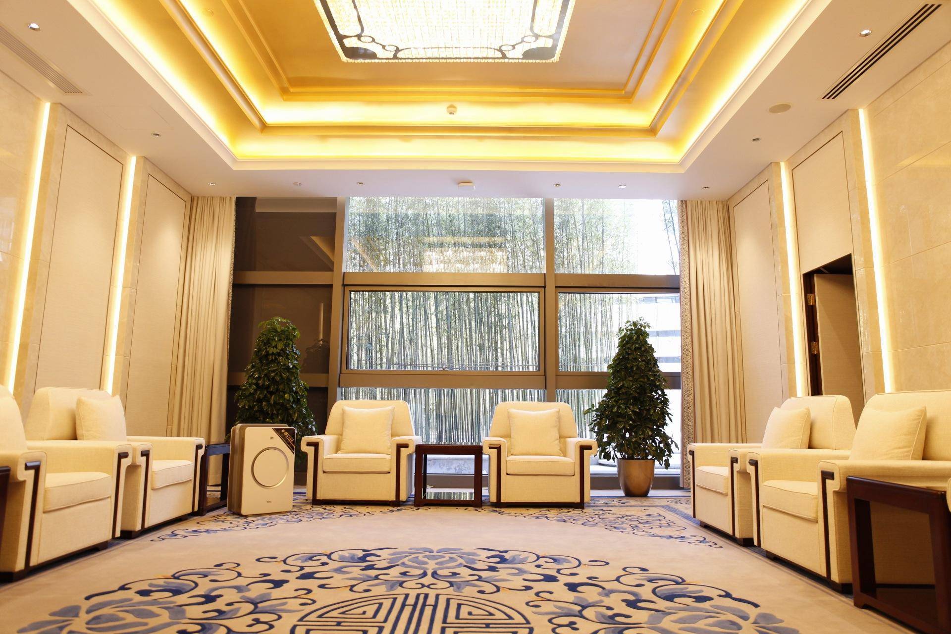 预约青岛胶东机场贵宾室服务,给你全程专属管家式服务!