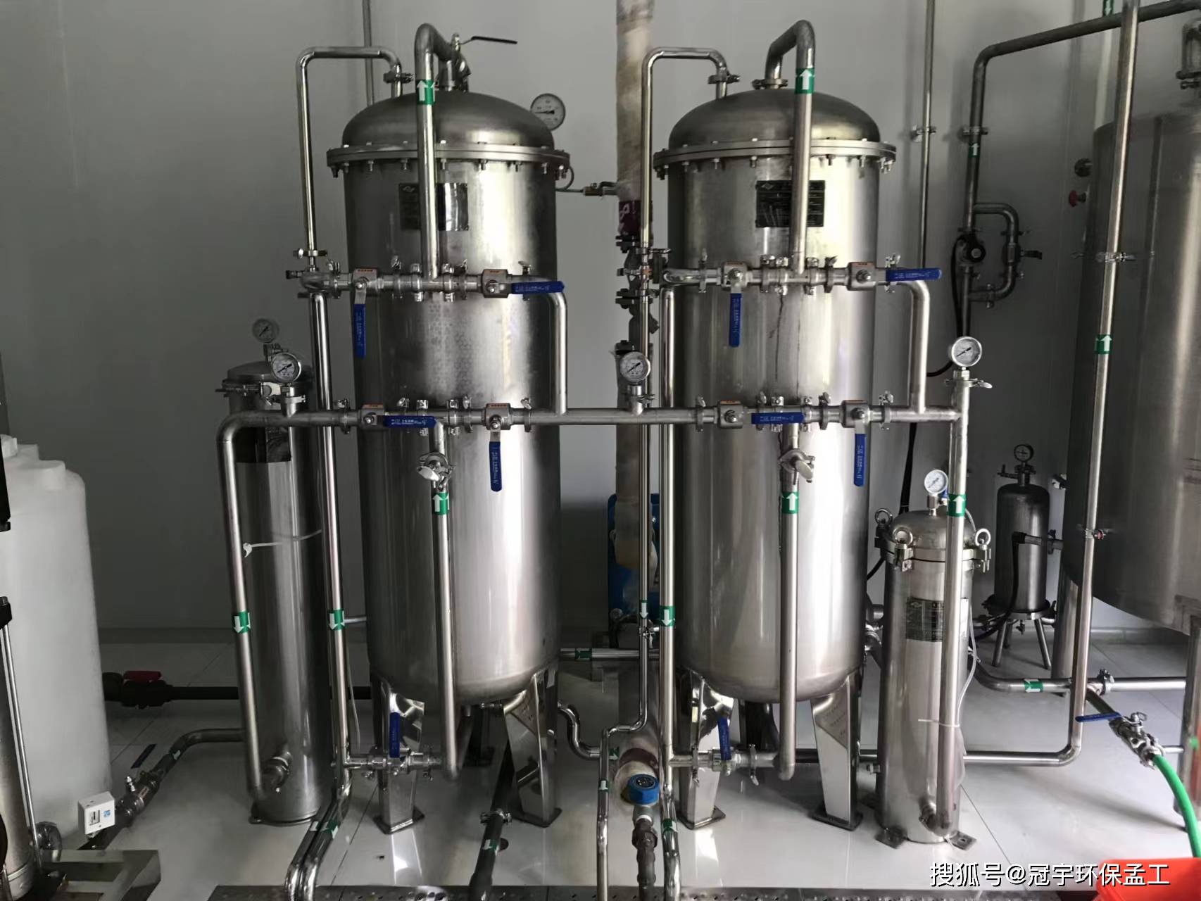 列管多效蒸馏水机制备1吨注射用水成本是多少