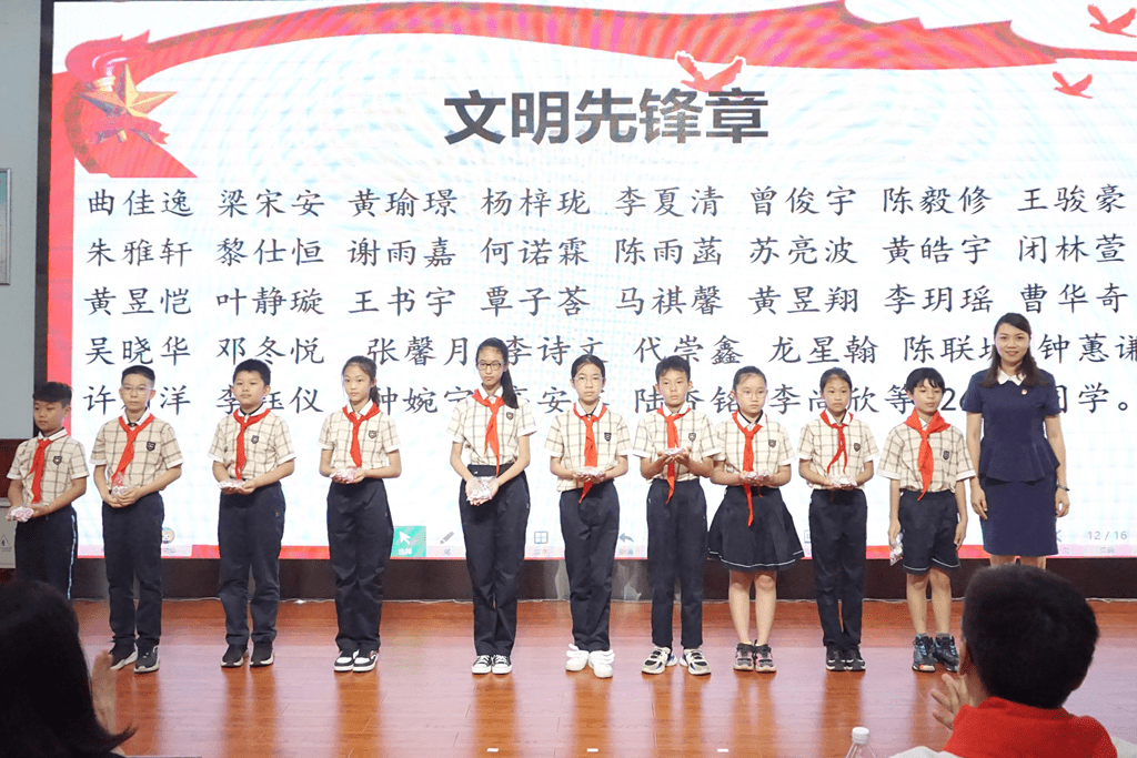 南宁高新小学南校区图片