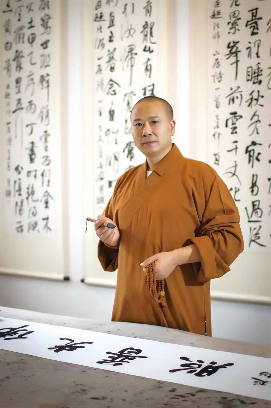 参访过中国佛教协会一诚,传印,演觉会长,以及佛学泰斗印顺导师和星云