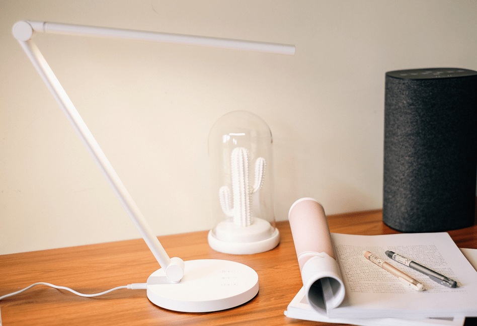 哪款护眼灯最适合孩子？适合学生用的专业读写护眼台灯推荐