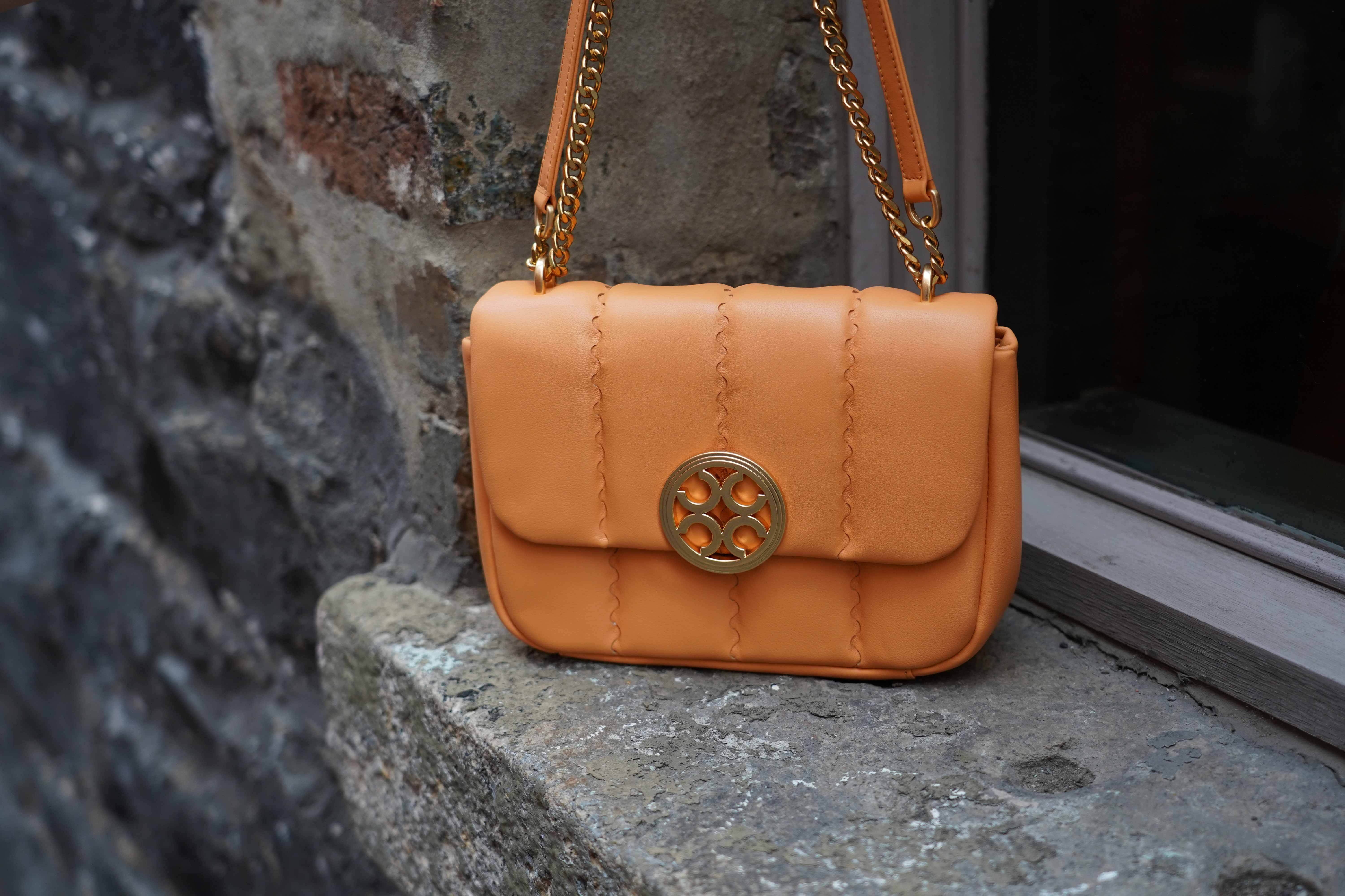 orangecube奶盖包柔软空气感材料让你轻松出席各种场合