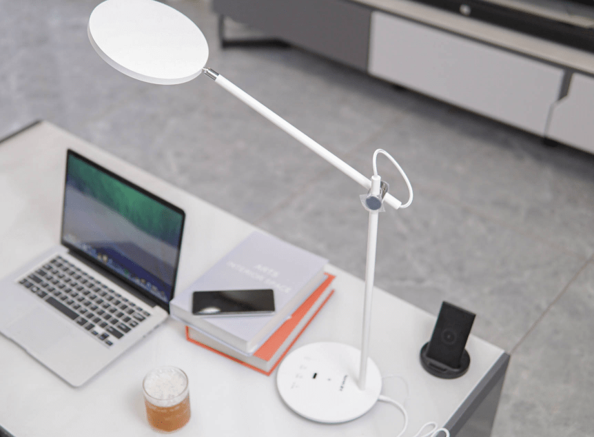 学生用什么台灯对眼睛最好?盘点几款对眼睛非常好的护眼台灯