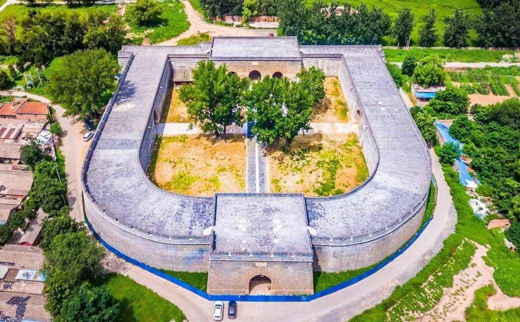 巩华城界画寒江的工笔界画作品扶京门