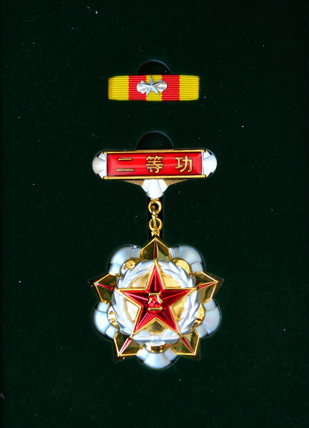 河南兵哥不简单当兵7年立功十次