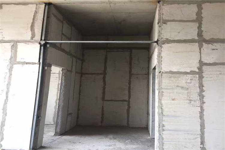 1分钟了解轻质复合隔墙板_板材_隔热_厚度