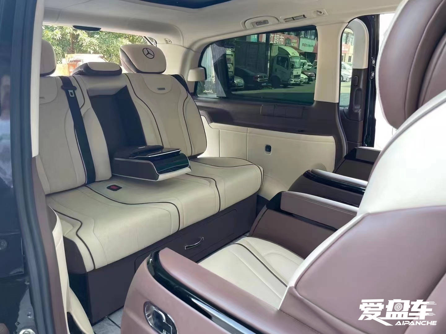 奔驰唯雅诺改装翻新之后效果是什么样子的?爱盘车定制改装邀你来品鉴_搜狐汽车_搜狐网