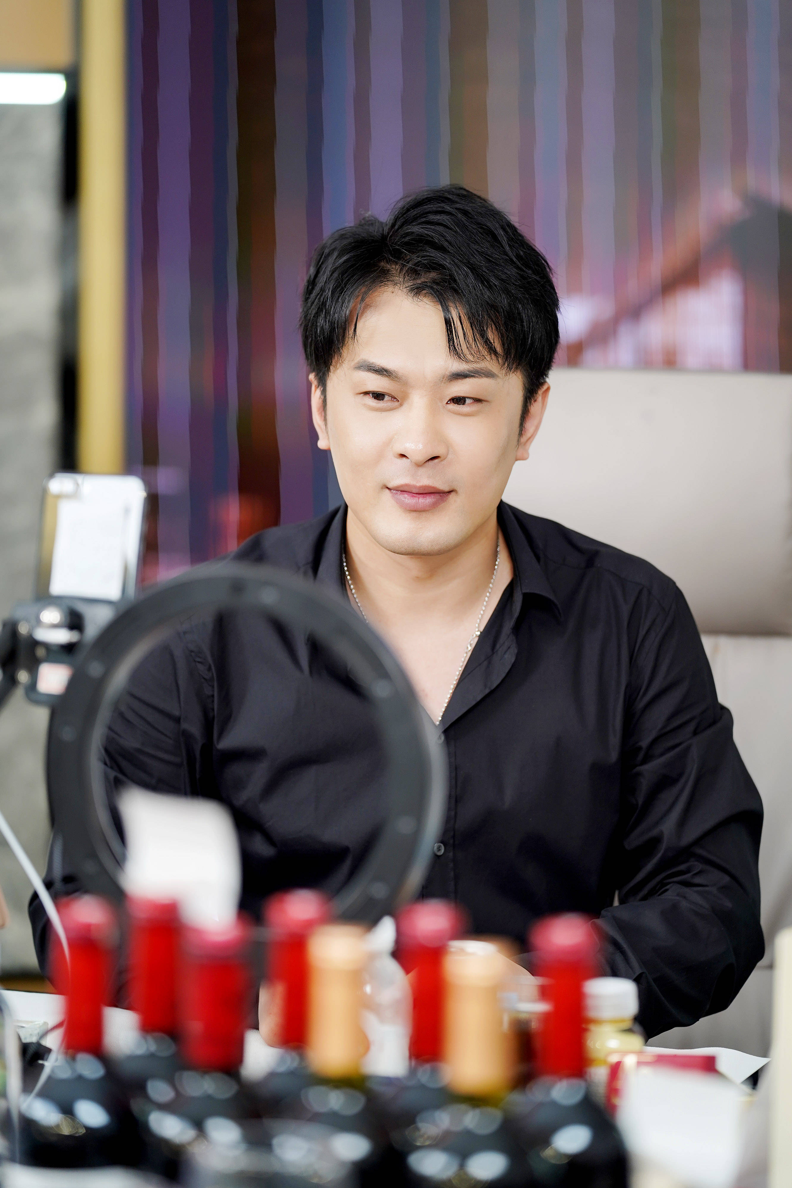 辛巴辛有志为行业输送经济人才苹果不送充电器被判赔用户7千元