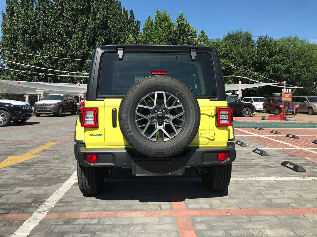 北京jeep4s店 牧马人撒哈拉4xe混动版田纳西
