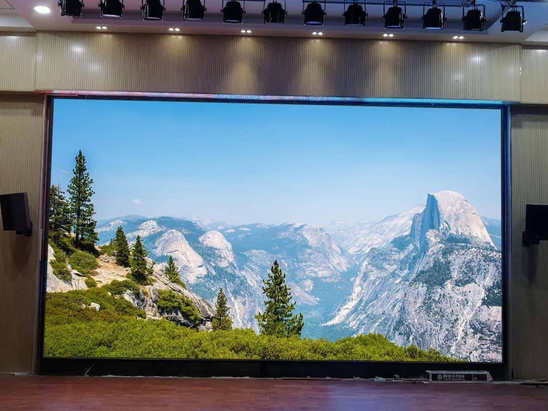 led显示屏进入学校,助力现代化教学_信息化_校园_教室