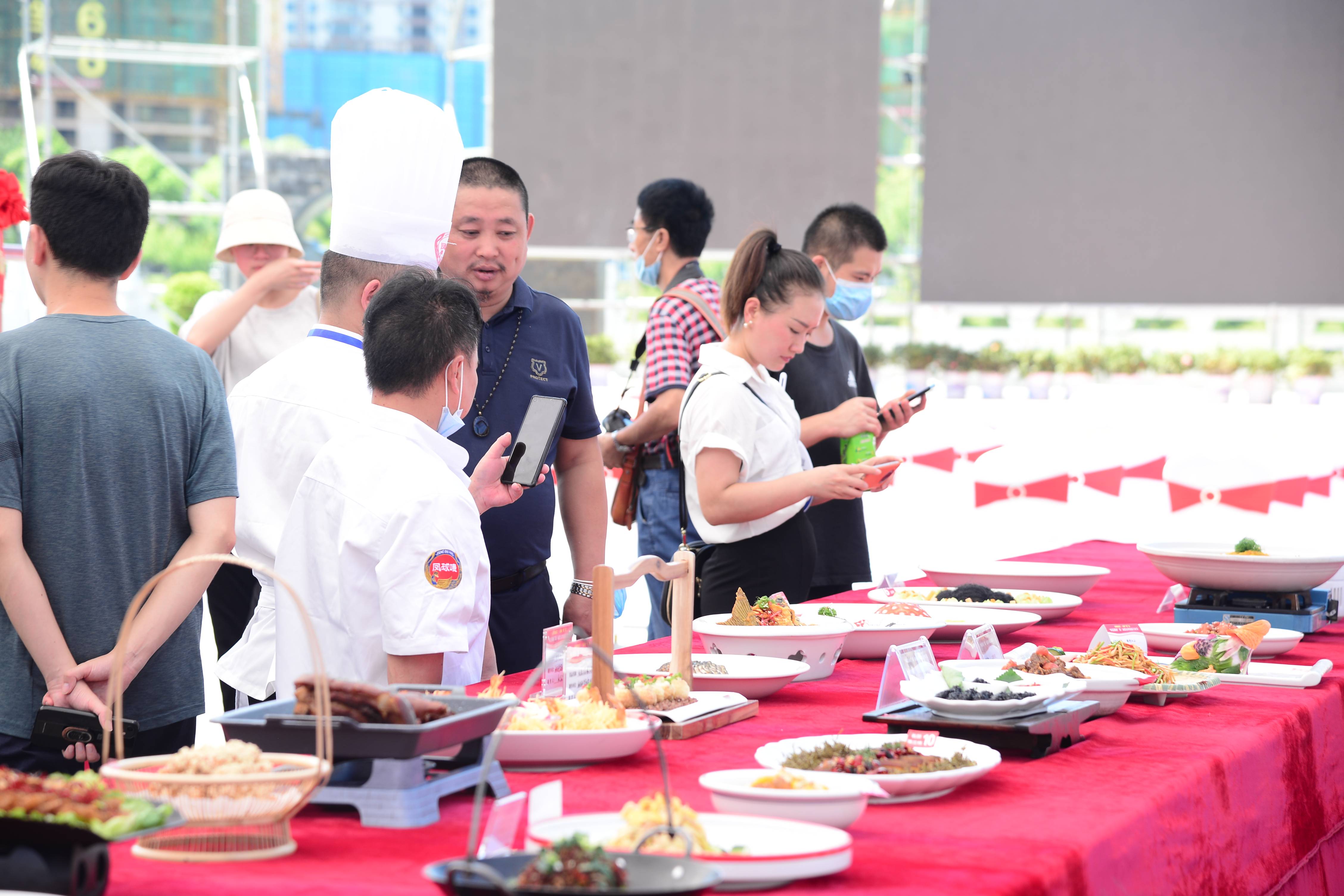 第三届张家界旅游美食节暨四名评选活动圆满落幕