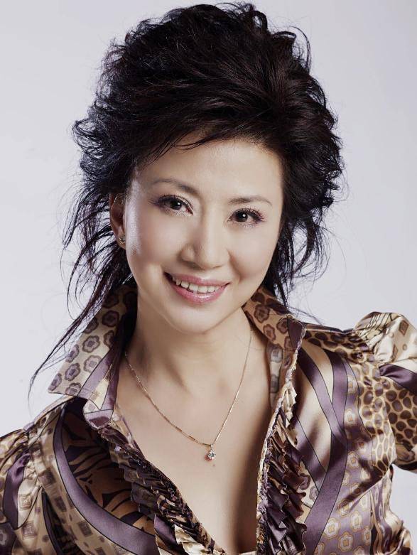 程桂兰,著名女高音歌唱家,歌剧表演艺术家,国家一级演员,第八届全国青