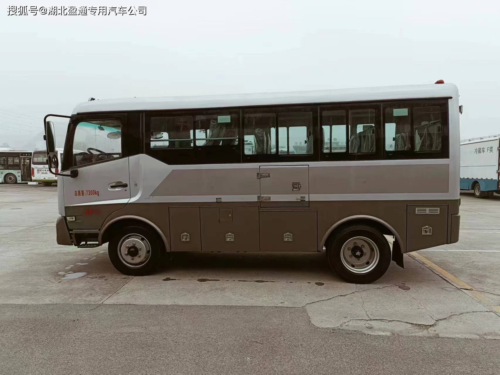 东风天锦四驱10-17座商务中巴车|东风牌eq6600zt6d型客车【主要技术