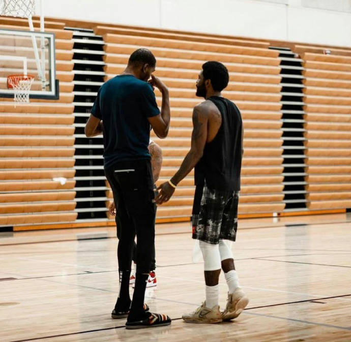 欧文与杜兰特联手征战篮网的辉煌与遗憾