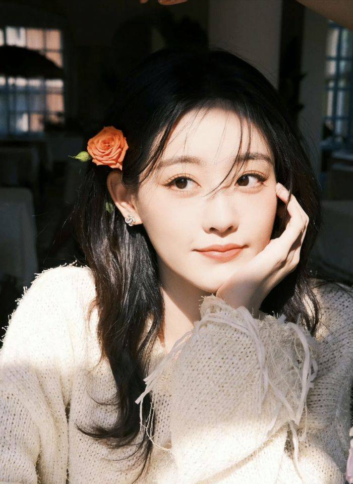 女明星祝绪丹时尚写真天生丽质艳若桃李