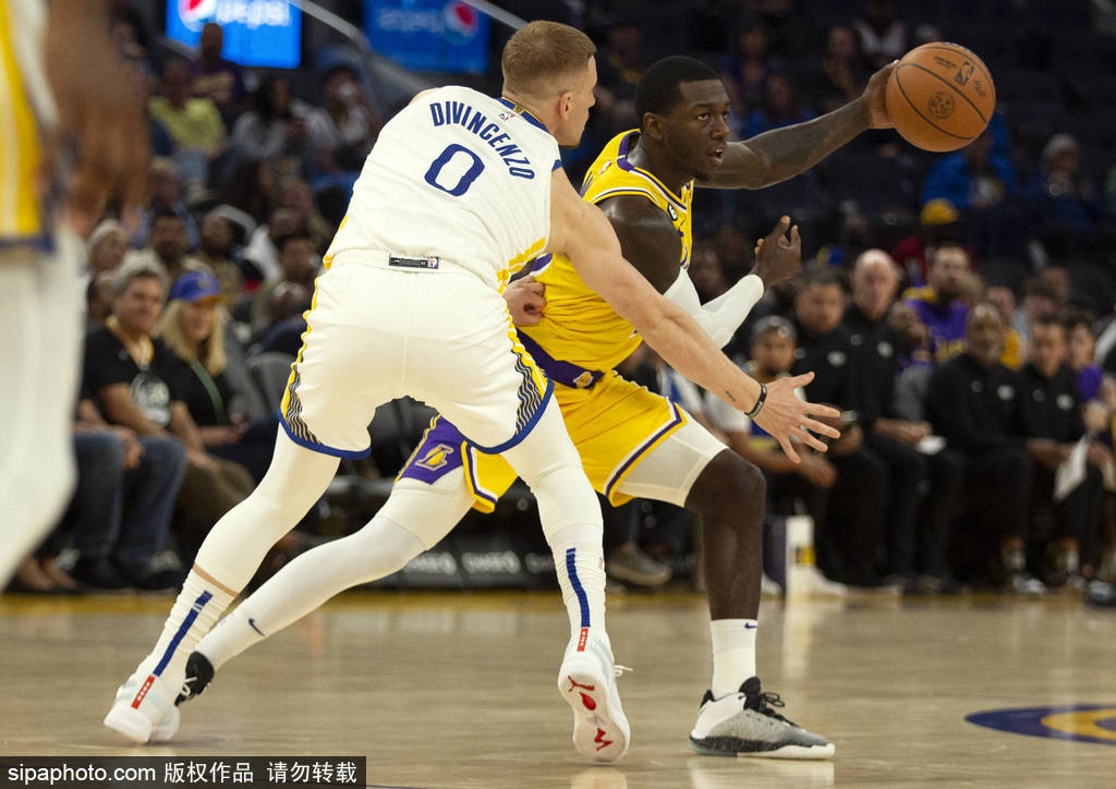 解析庫里濃眉如何用不同方式主宰比賽