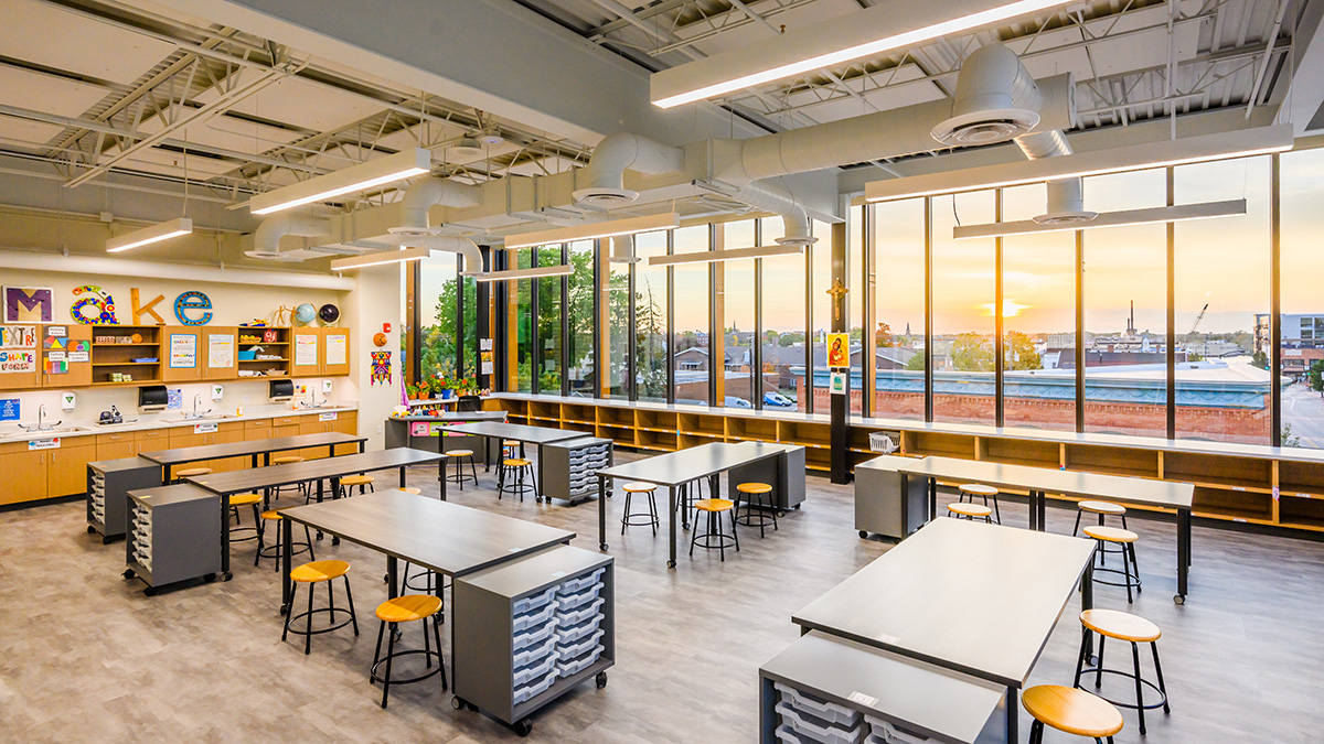 教育家具i大数据解码新质生产力如何引领高校教室布局革新