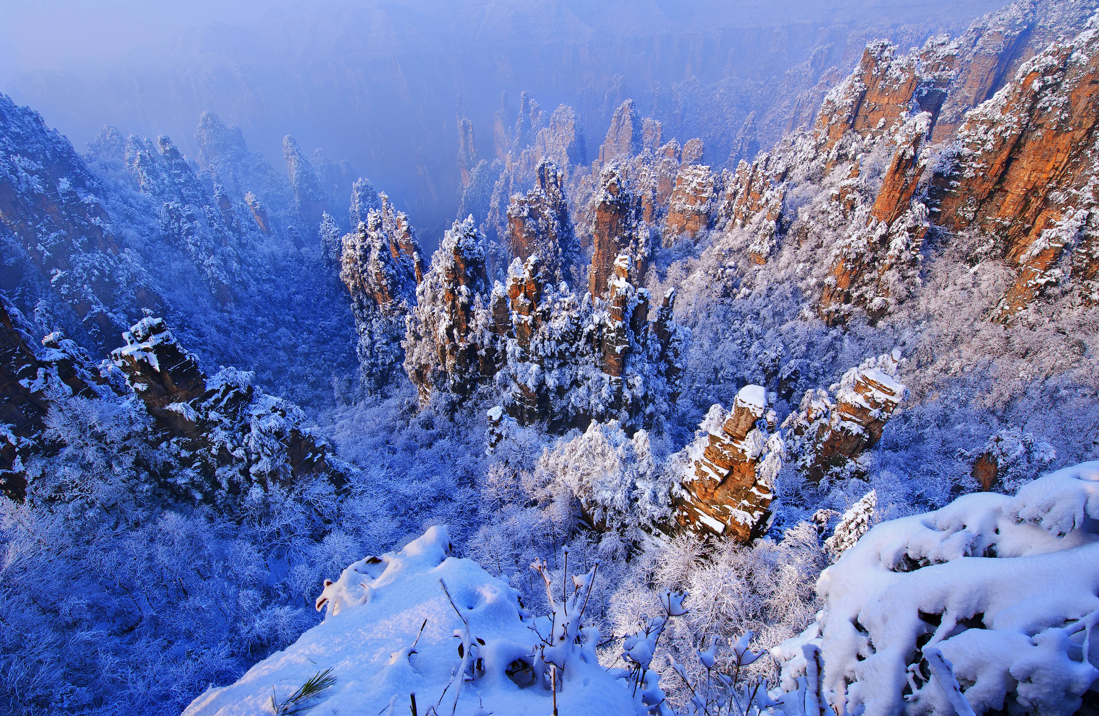 张家界天门山冬雪美景图片