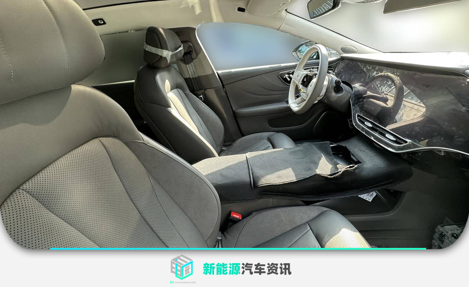 飞凡F7内饰谍照图曝光 配备大尺寸三联屏_搜狐汽车_搜狐网