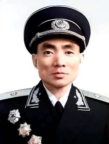 高志荣将军新中国成立后,高志荣曾任海军舟山基地司令员,华东军区海军