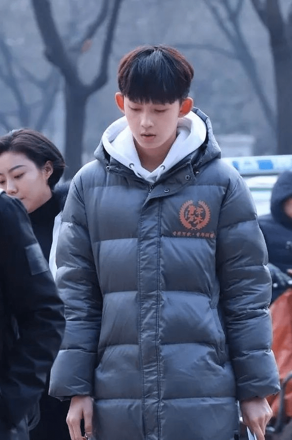 《青梅酸酸你微甜》男主刘旭威撞脸郭俊辰,高颜值艺考中戏专业成绩第