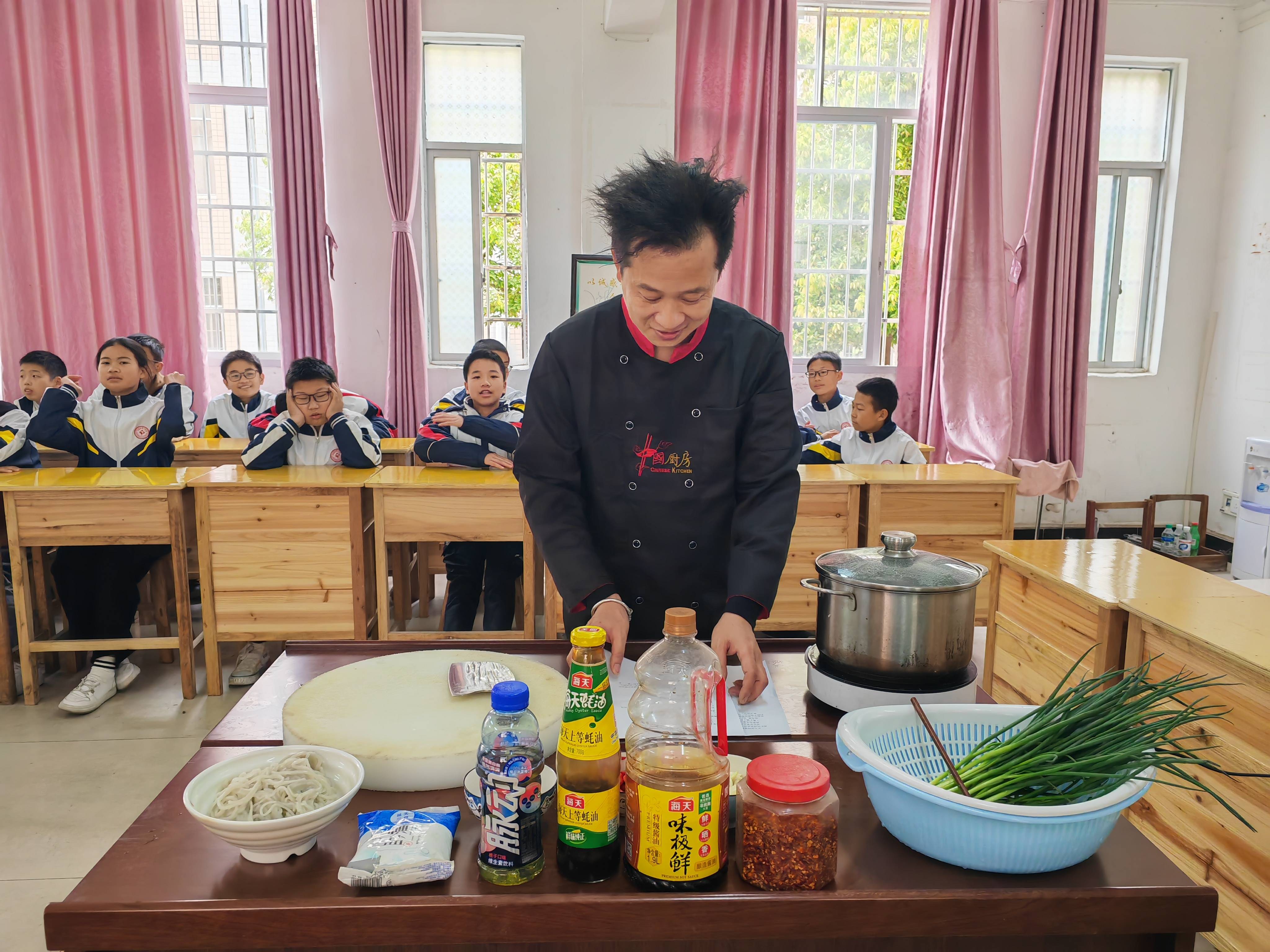 劳动教育促成长,劳动赛课展风采 -----记兴国七中"双减"成果展之劳动