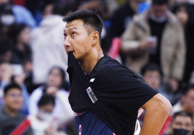 易建联8中2外线高炮10中1 最难防的马尚也仅为35.7%_比赛_广东_贡献