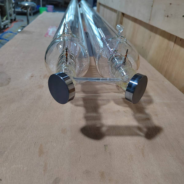 广东二氧化碳激光管厂家推荐300wco2激光管,机床切割效果好!