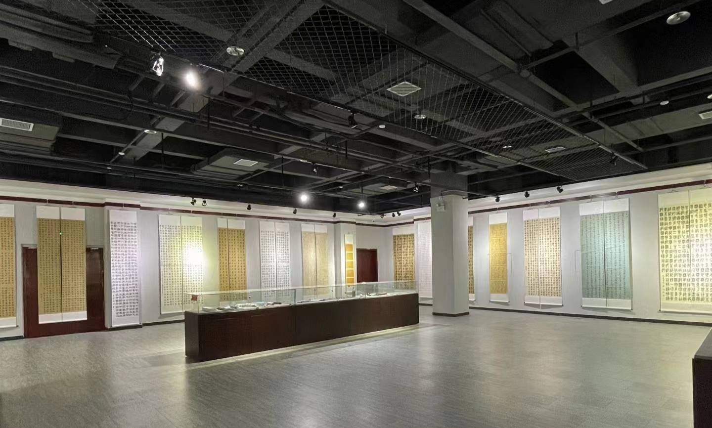 文化资讯丨杨丽静师生书法展在曲阳县陈文增定瓷艺术馆展出