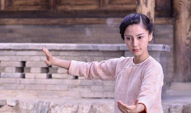 清末民初的太极宗师杨少侯即是杨露禅的亲孙子,他的名望虽然不如他的