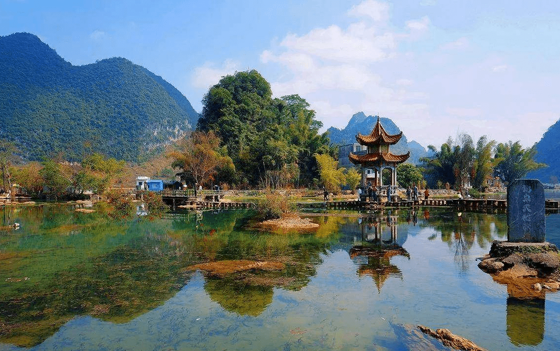 中国西南地区三大名泉,除了大理蝴蝶泉,桂平乳泉,还有靖西鹅泉_泉眼