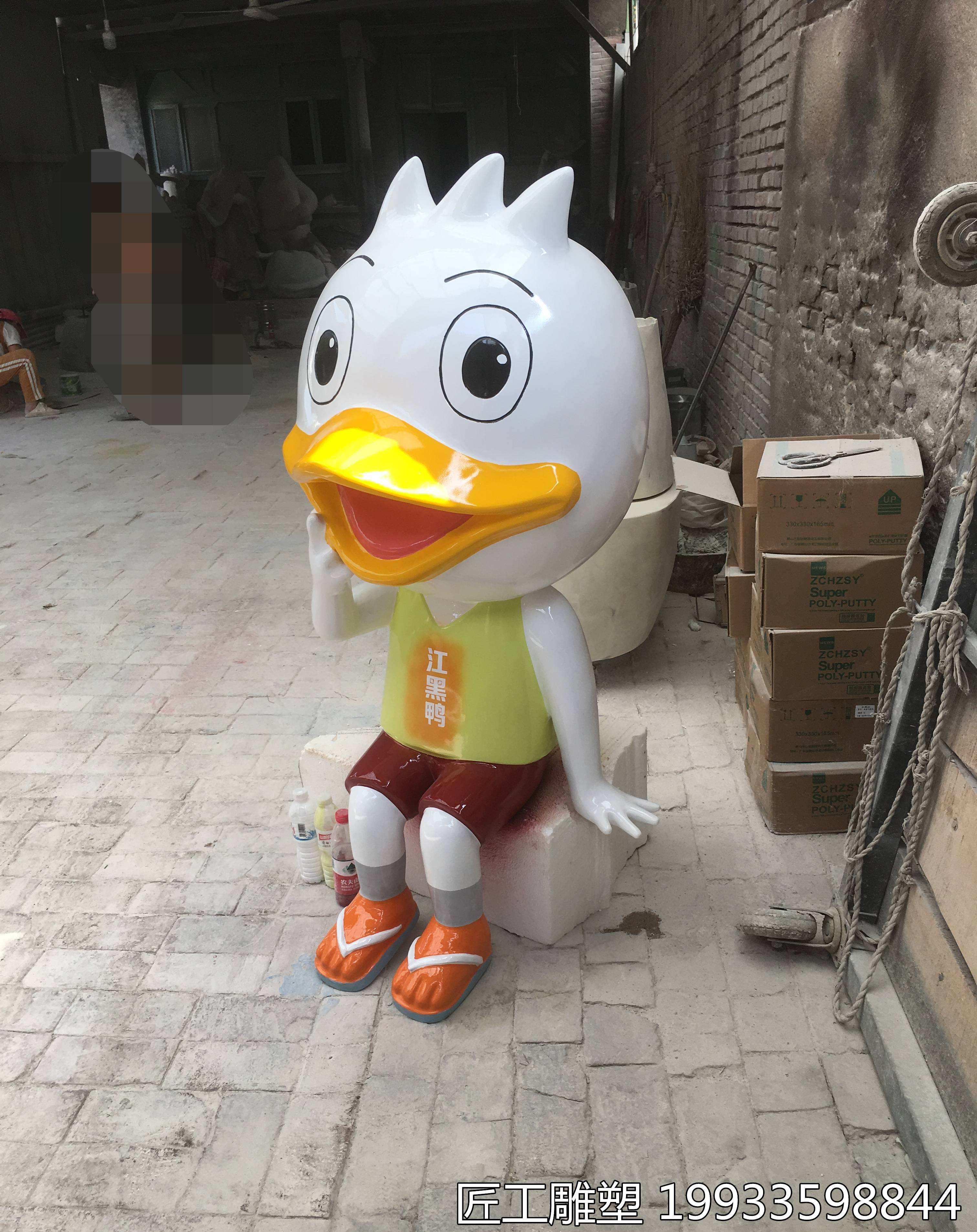 玻璃钢卡通鸭雕塑 仿真动物公仔创意景观装饰