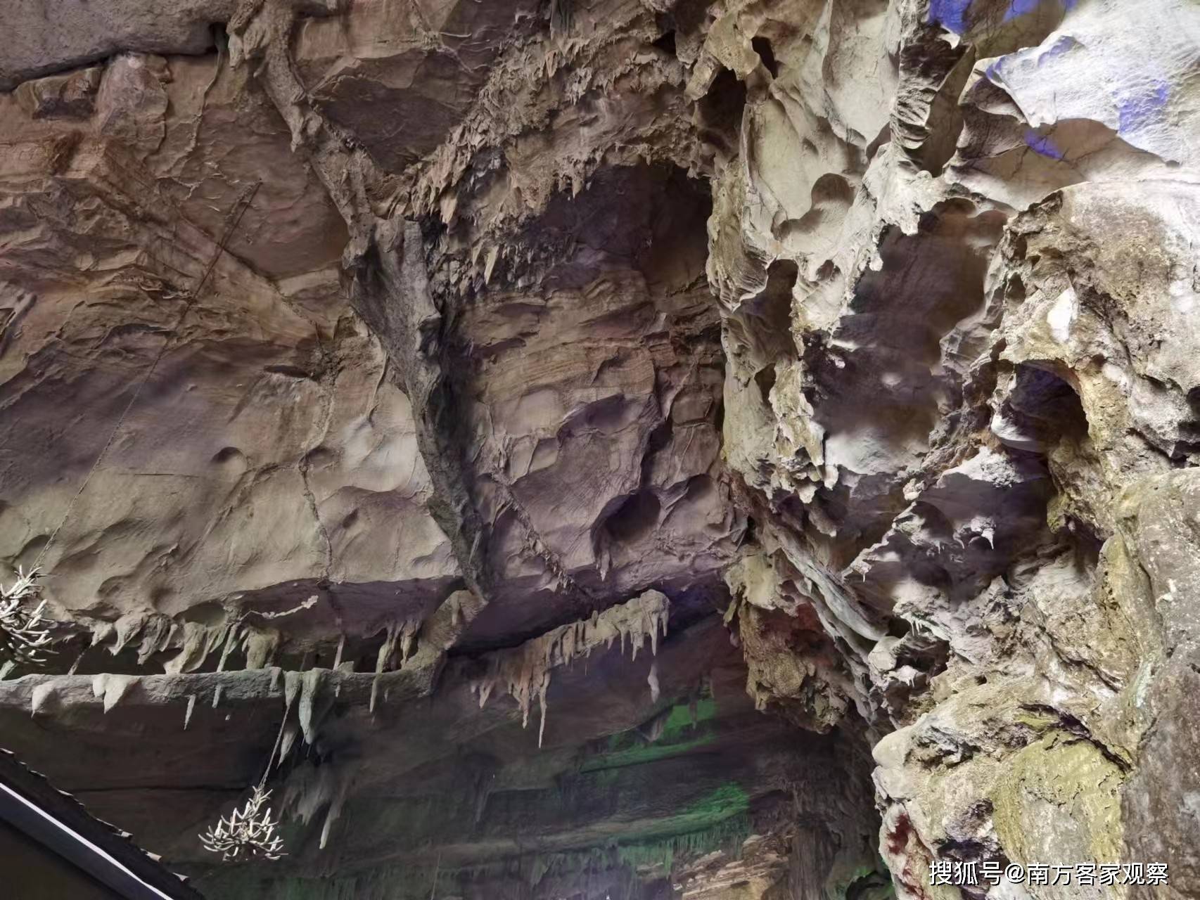 石笋石柱齐捧场 千滴万滴送清凉-搜狐大视野-搜狐新闻