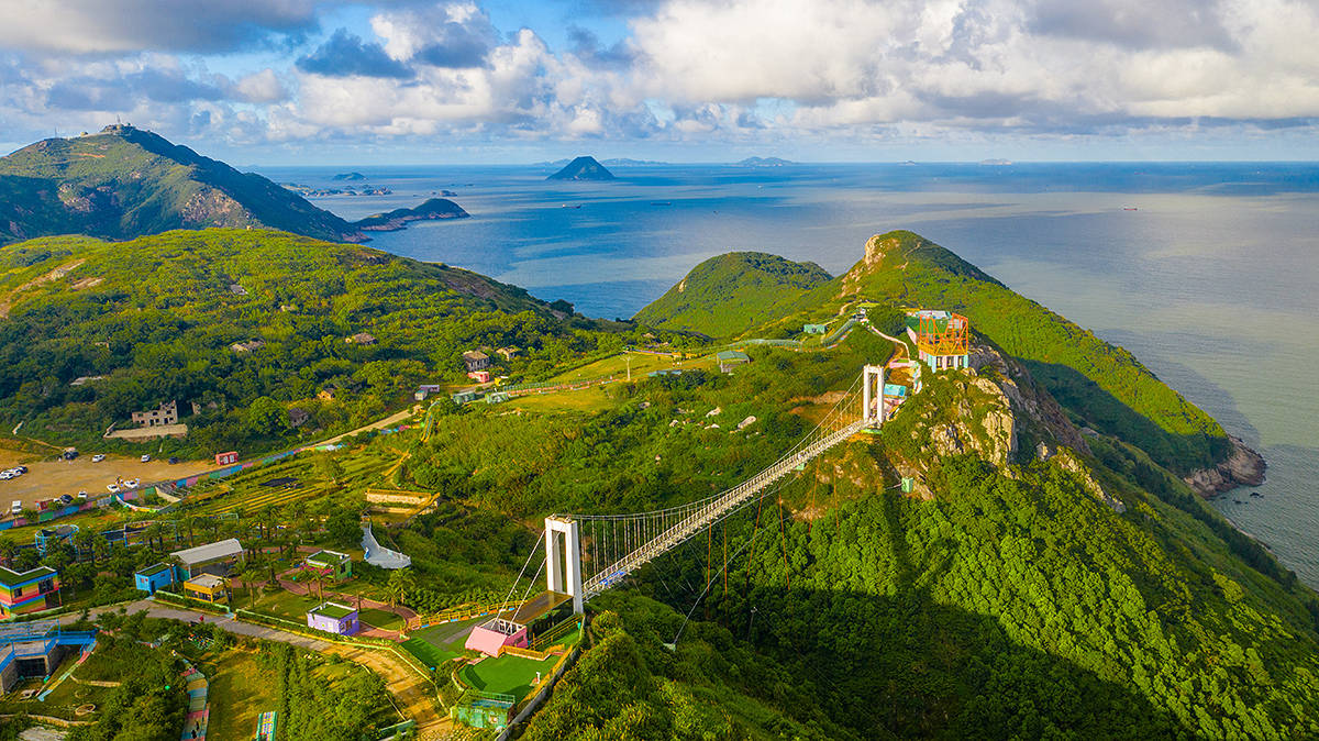 台州温岭石塘半岛,像渔村一样的旅游度假区,碧色的美景海岸线_沙滩