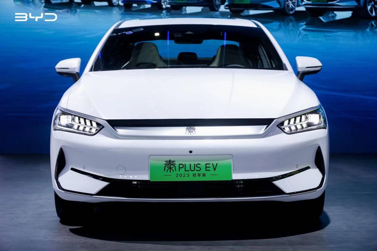 以冠军之名,乘碾压之势!比亚迪秦PLUS EV 2023冠军版佛山上市_搜狐汽车_搜狐网