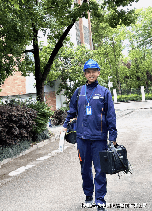 世界微笑日 | 电信人以微笑传递温暖与美好_服务_姐姐_客户