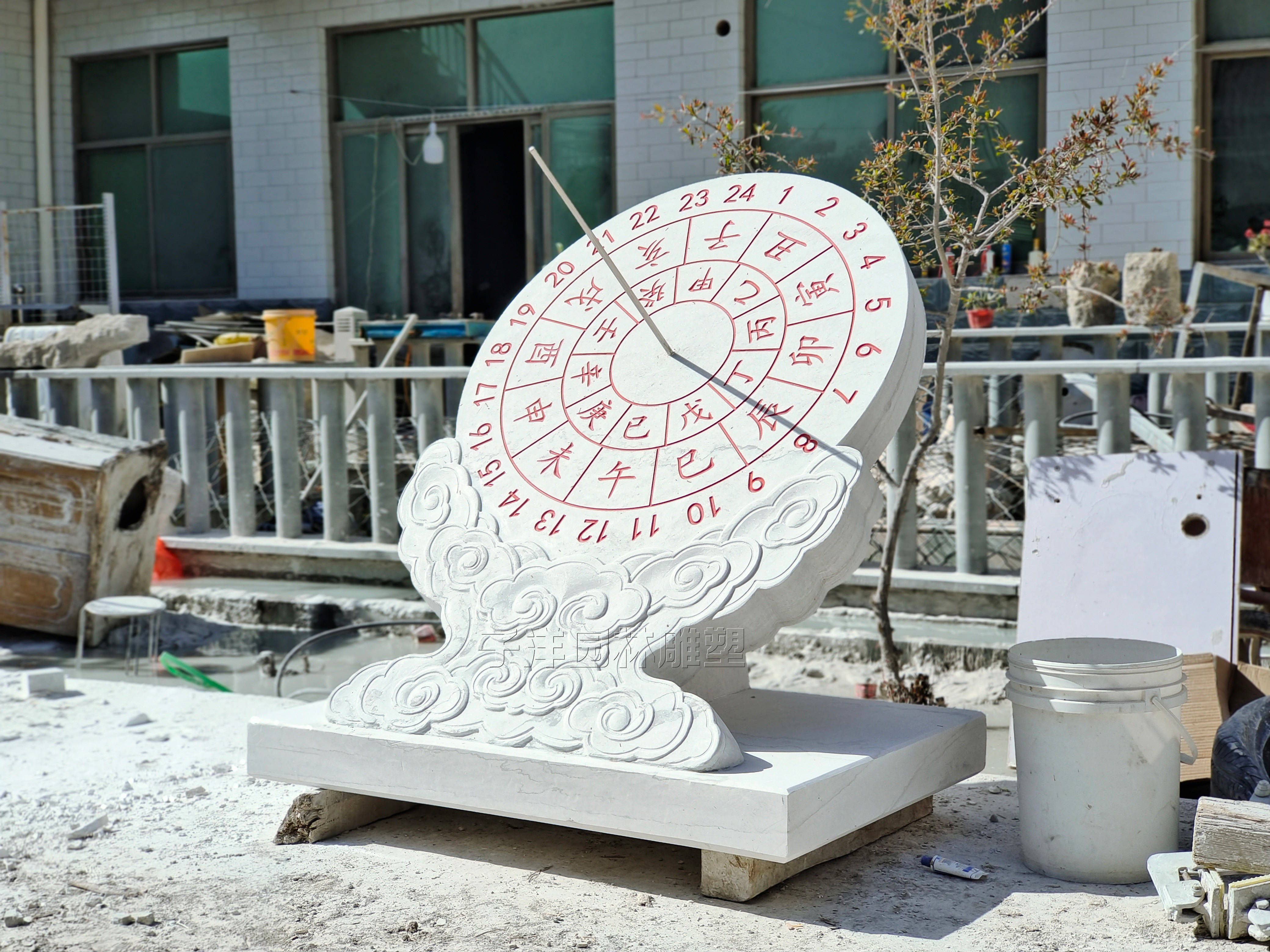 校园雕塑定制 石雕日晷仪雕塑 曲阳石雕传统工艺制作