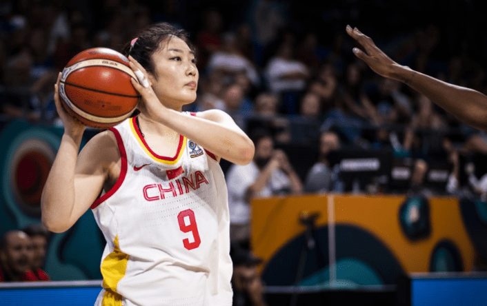 杨力维被裁因请假征战亚洲杯 李梦韩旭也将为女子篮球而战