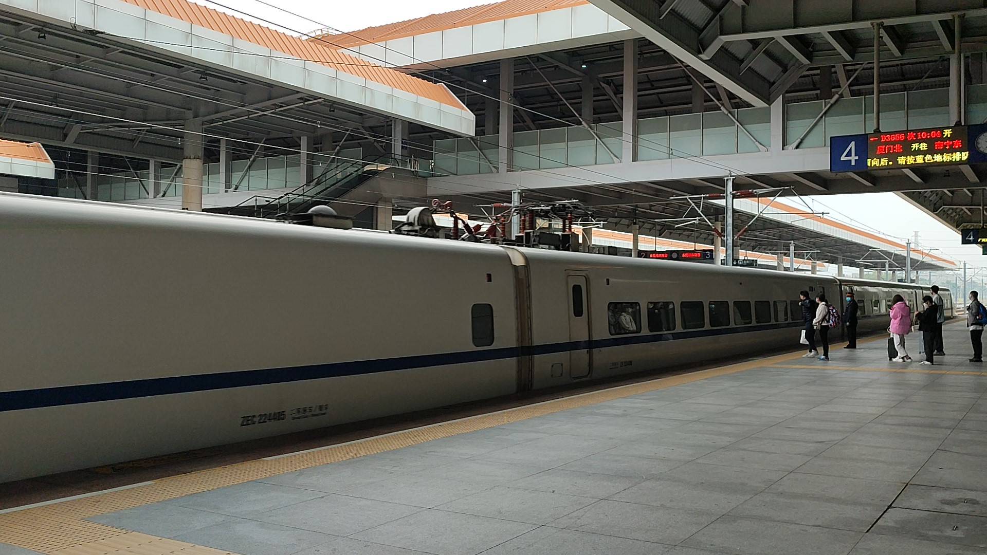 这么多年终于等来了，火车12306网站试行在线自选上中下铺服务-12306上下铺分配原则