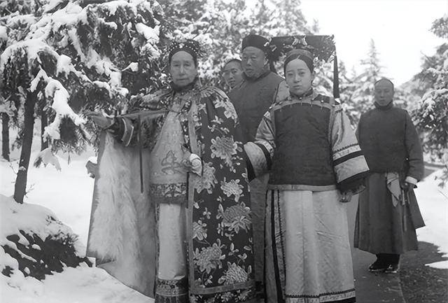 清朝第一美人四格格多美,黑白照都难掩其姿色,却被慈禧操控一生_庆