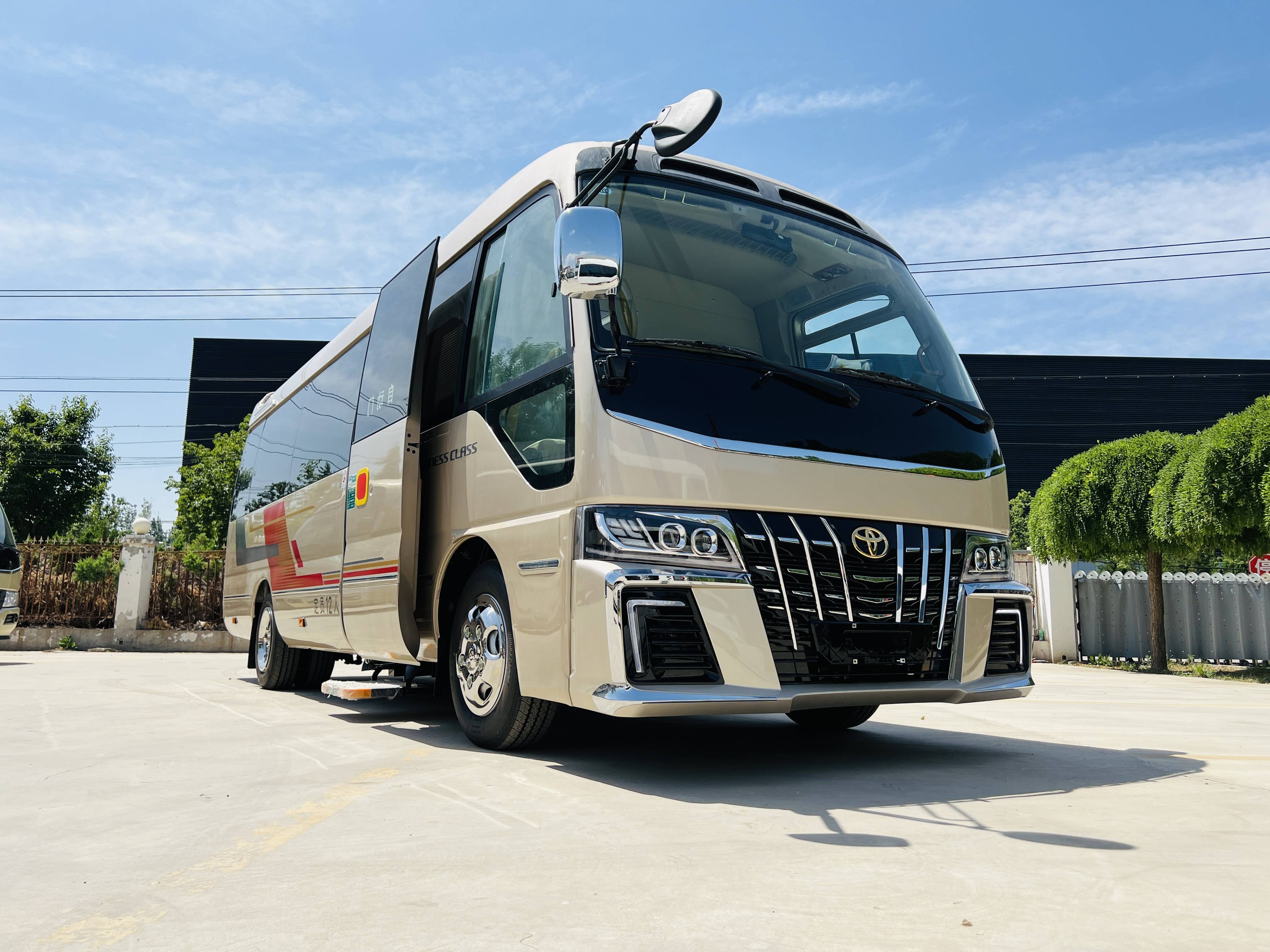 丰田考斯特内饰私人订制版，为你打造独一无二的商务车_搜狐汽车_搜狐网