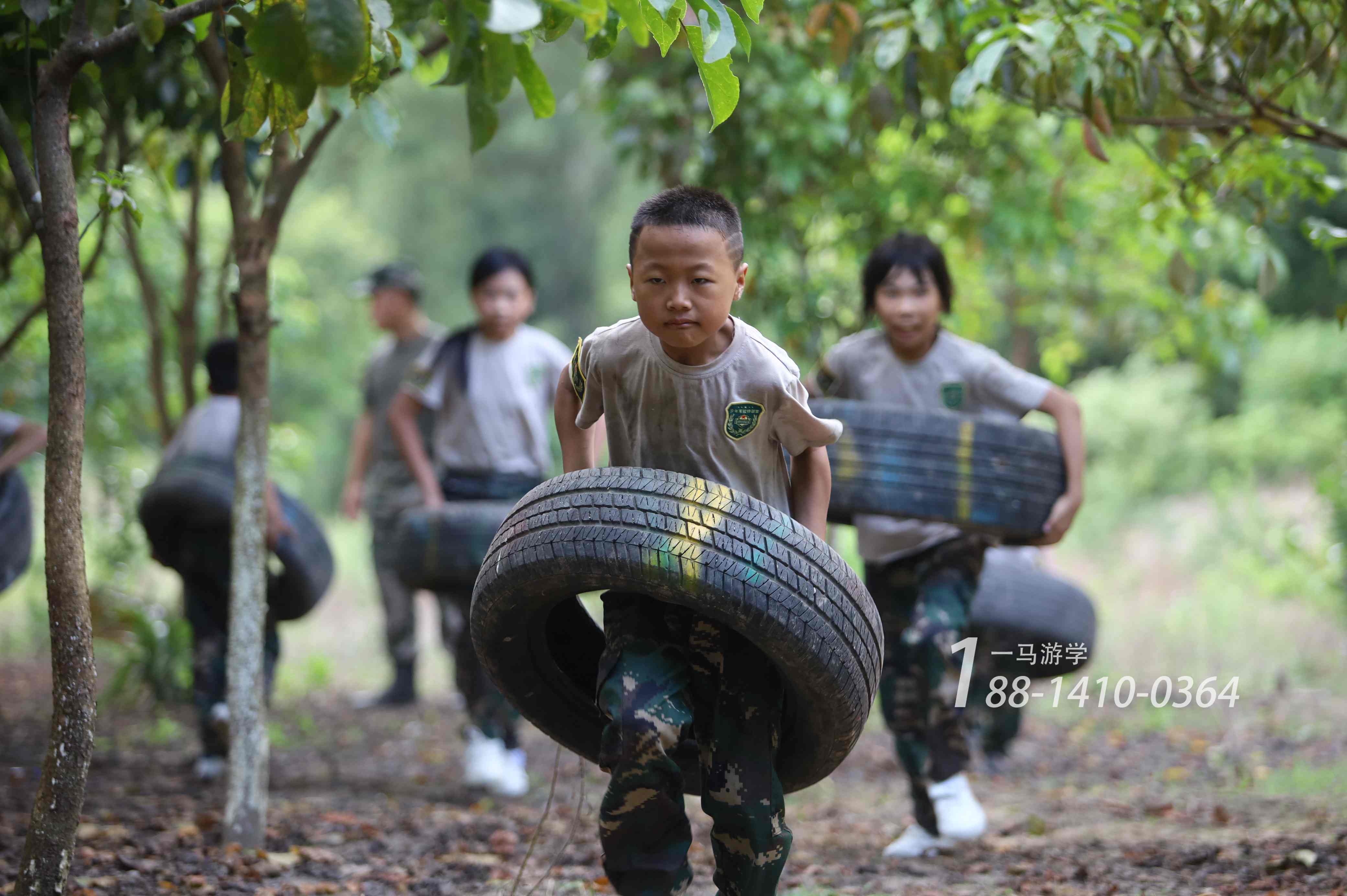 广东省暑假高中生军事化夏令营,十四天高中生花都区军事化暑假夏令营