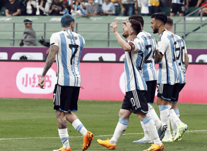 “阿根廷”热身赛-梅西81秒闪击+踢满全场阿根廷2-0澳大利亚