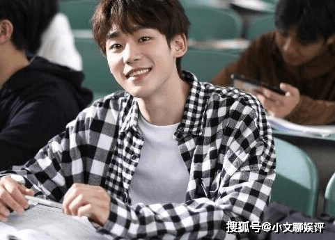 《当我飞奔向你》谢林楠喜欢女主吗?_奶奶_因为_大学