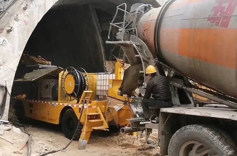 欧科姆湿喷机械手机械臂 大型车载湿喷台车出租 隧道涵洞喷浆设备