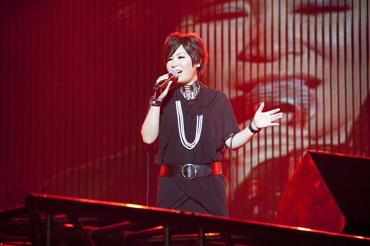 中国台湾女歌手黄小琥经纪公司_专辑_爱情_卫视