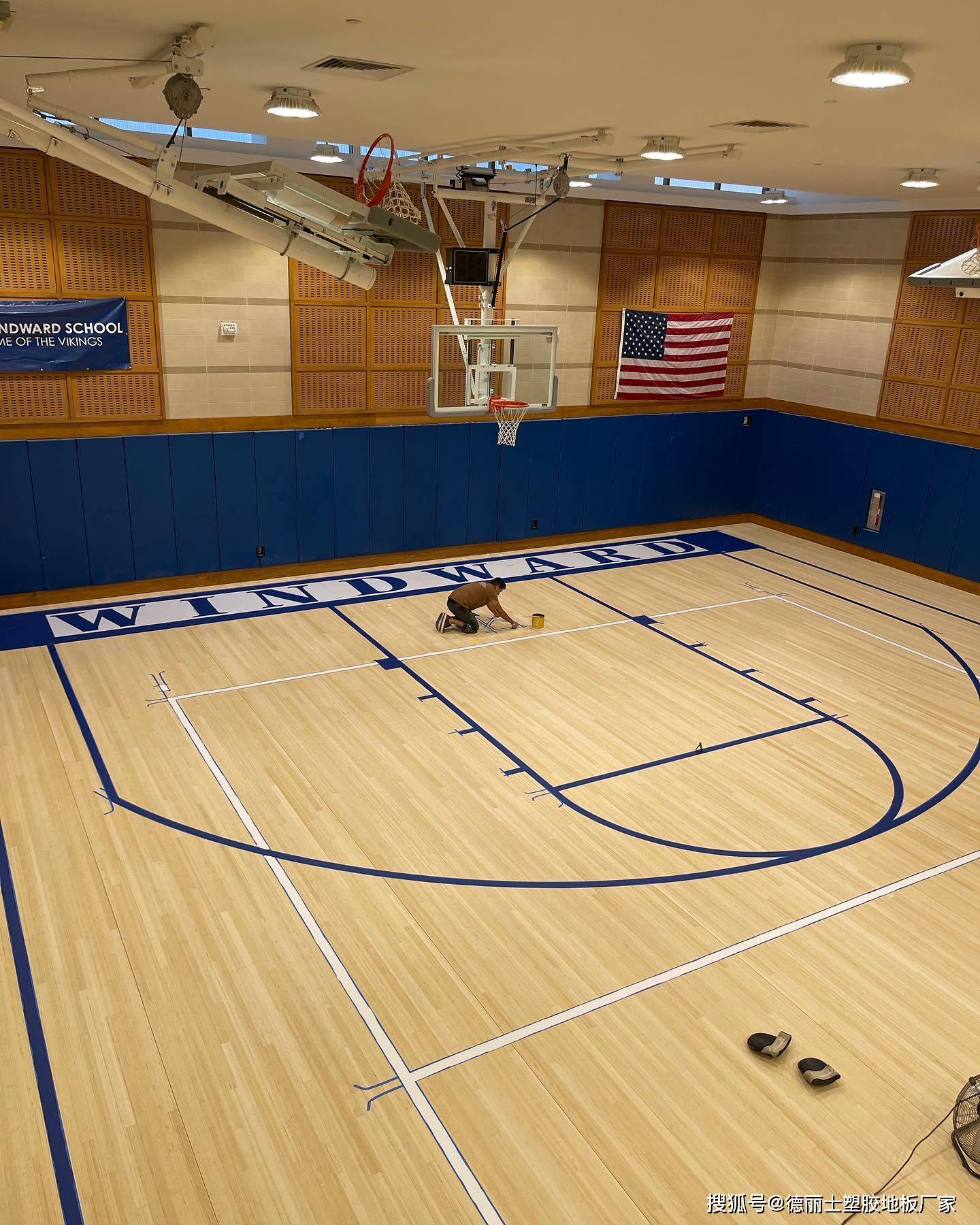 室内篮球场铺装德丽士pvc塑胶地板的好处_地坪_比赛_噪音