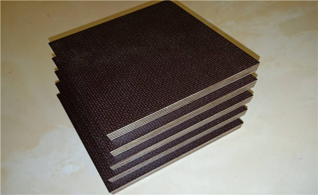 胶合板在耕作中的应用_土壤_制成的_重量