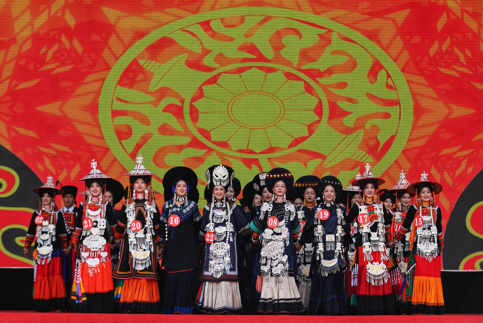 "金花61金鹰"选拔大赛结果出炉 美姑公布彝族传统美女选拔评选标准